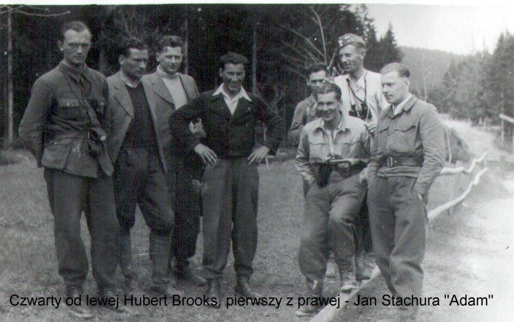 Photo: Hubert Brooks, Doctor Tadeusz Ptak (Olszyna), Jan Stachura in Limanowa 